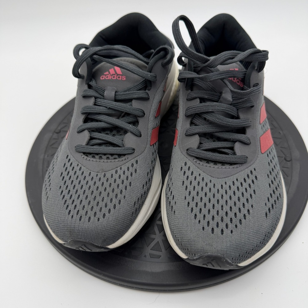 Adidas Supernova Grey Rose Red Running Shoes Womens 8 GW9101 Boost Sneakers